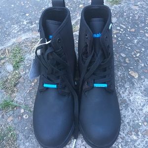 Native Shoes Johnny Treklite.